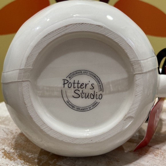 Potter’s Studio Snowman Covered Mug - Picture 5 of 6